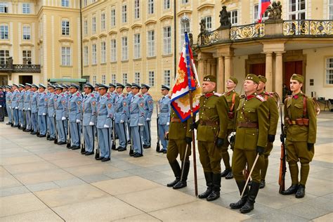 hradní stráž plat|Strážný Hradní stráže